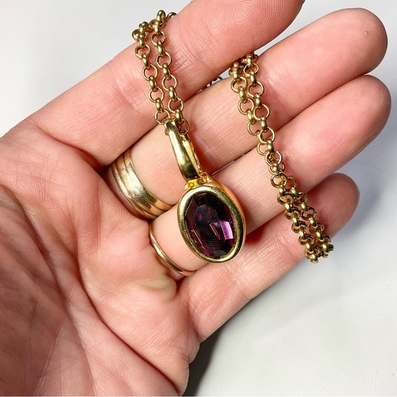 Vintage Swarovski Signed Set Purple Green Crystals Chunky Gold Tone Swan Signed - Picture 8 of 9